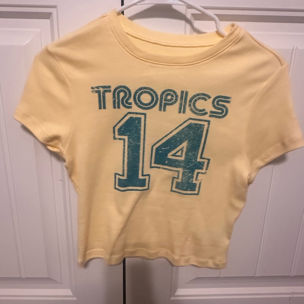90s style baby tee Small